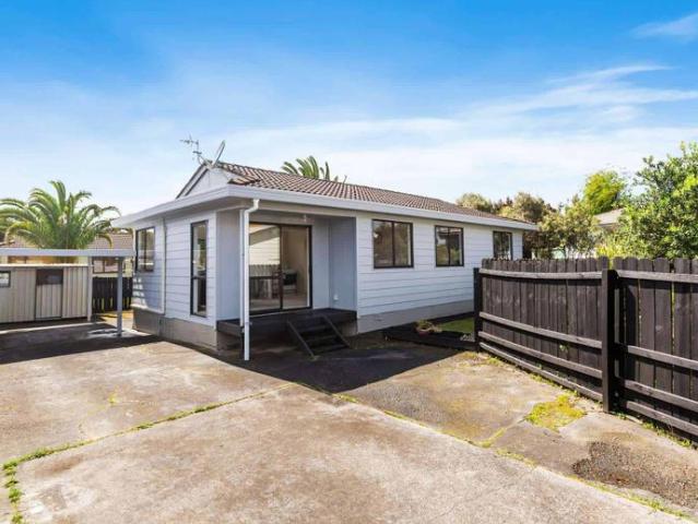2/26 Karepo Crescent, Ranui, Porirua City For Sale