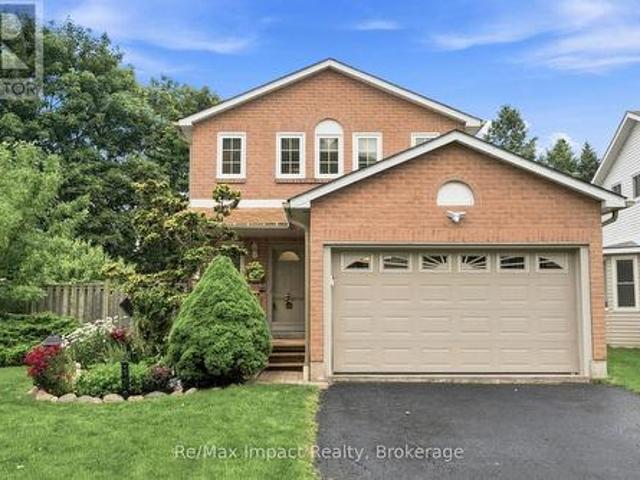 226 Rands Road, Ajax South West, ON, L1S 3Y5 house for sale | Listing ID E13574 | Royal LePage