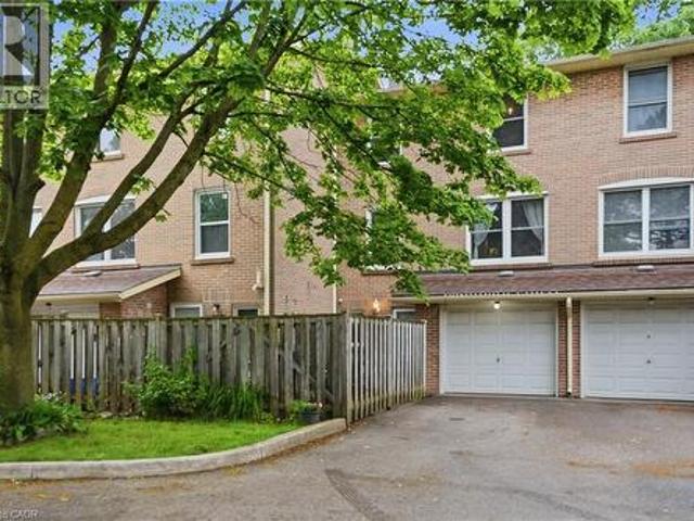 2277 Mountain Grove Avenue Unit# 39, Burlington, ON, L7P 2H8 townhouse for sale | Listing ID 40840 | Royal LePage