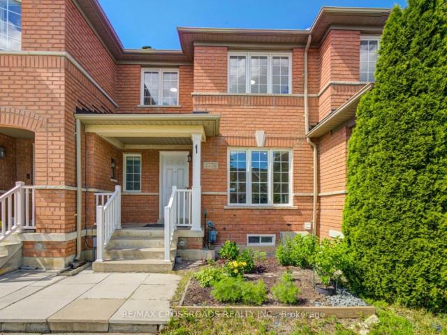 2278 Bur Oak Avenue, Markham | For Sale @ $999,000 | Condos. Ca