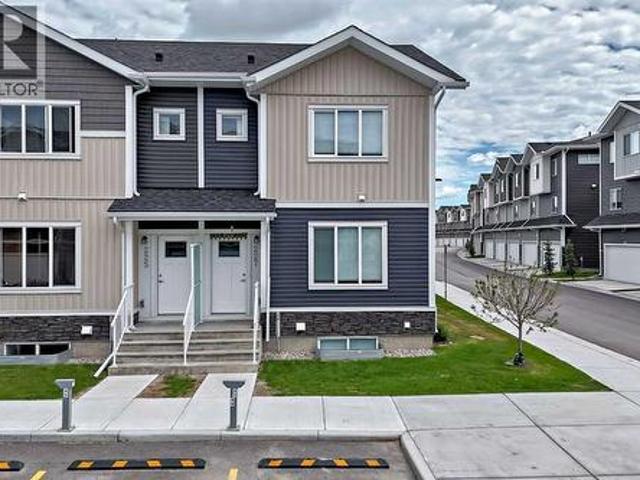 227 137 Red Embers Link Ne, Calgary, AB, T3N 2G4 townhouse for sale | Listing ID A2322 | Royal LePage