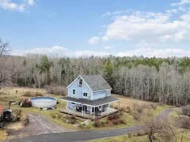 227 Landry Lane, Upper Falmouth, NS, B0P 1P0 house for sale.