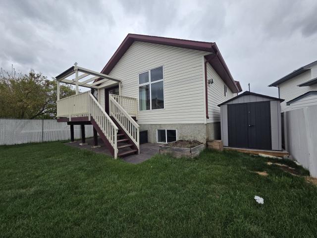 227 Wyman Lane 4 Bedroom Apartment for Rent at 227 Wyman Lane Nw, Edmonton, AB T6T 1M9 Wild Rose