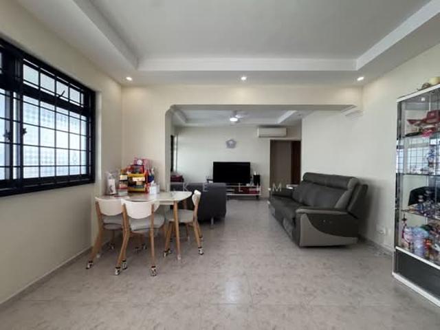 227C Compassvale Drive HDB Apartment For Sale, $580,000, 3 Bed 2 Bath 1,087 sqft $534.00 psf