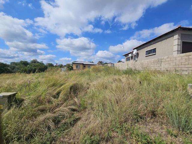 228 m² Land available in Kamagugu