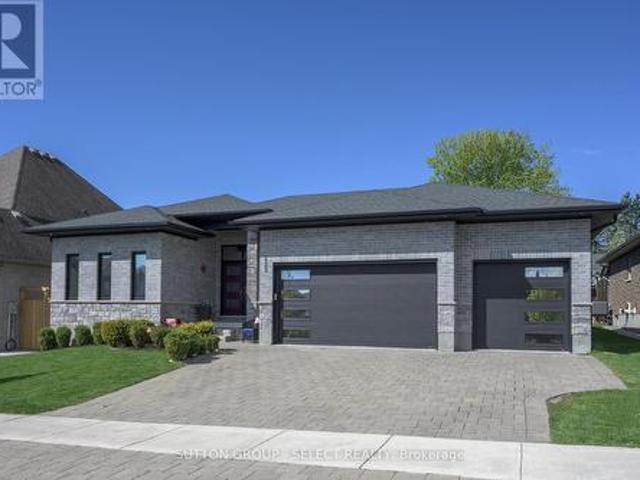 228 Martin Drive, Middlesex Centre Ilderton, ON, N0M 2A0 house for sale | Listing ID X13114 | Royal LePage