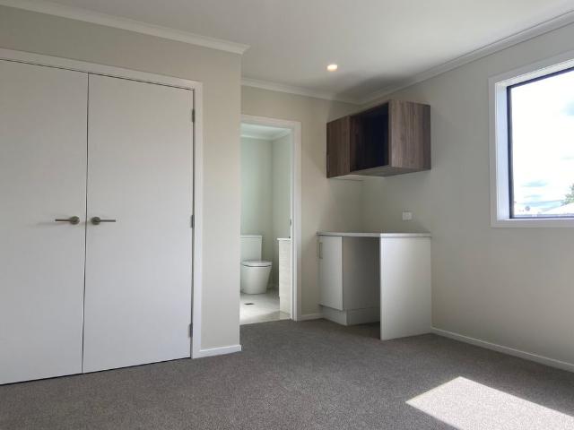 2/28 RM D May Street