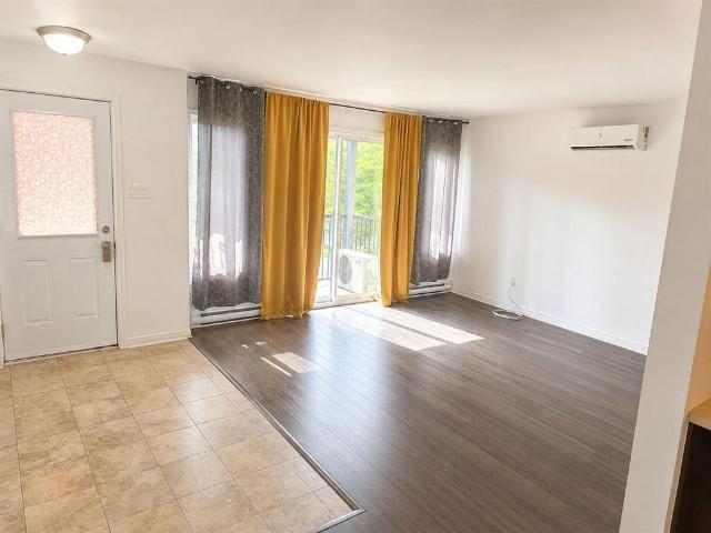 228 Rue Broad Aylmer Superbe Appartement 4 1/2 à Louer