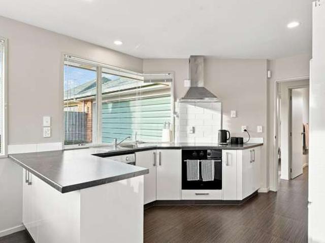 2/294 Travis Road, New Brighton, Christchurch City