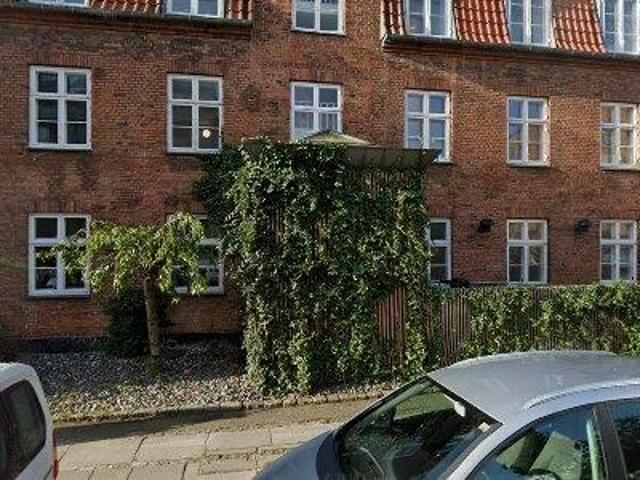 2298 m2 kontor til salg i København NV