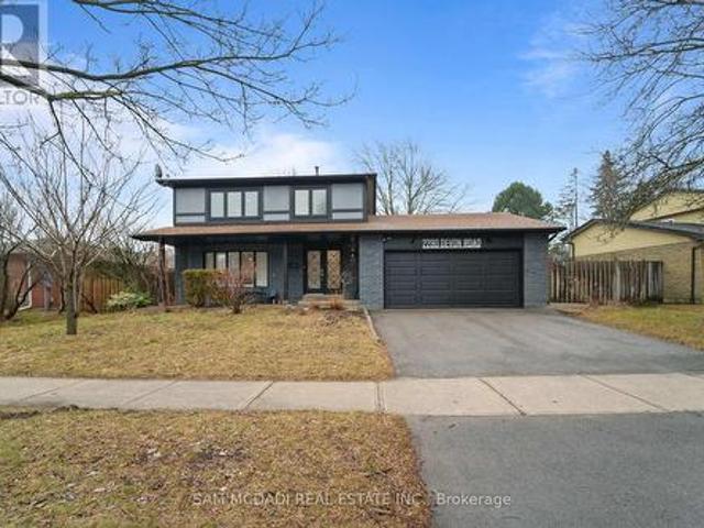 2290 Devon Road, Oakville, ON, L6J 5R4 house for sale | Listing ID W13118 | Royal LePage