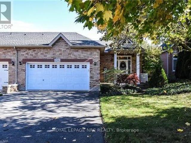 2290 Stonehaven Avenue, Niagara Falls 206 Stamford, ON, L2J 4K1 house for sale | Listing ID X9887 | Royal LePage