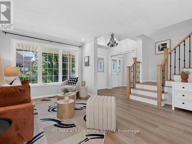 2293 Oakhaven Drive, Oakville, ON, L6M 3Y9 house for sale | Listing ID W13582 | Royal LePage
