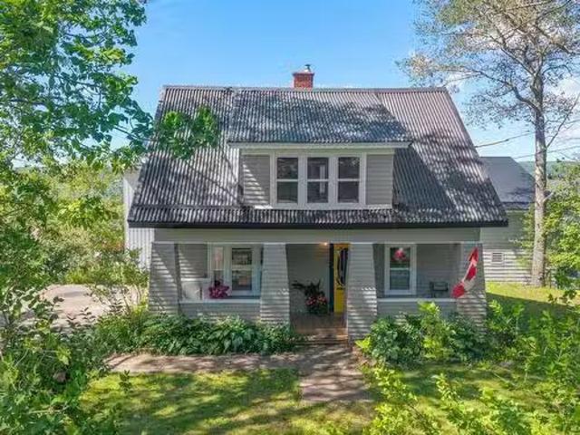 229 Granville Street, Port Hawkesbury, NS, B9A 2G4 house for.