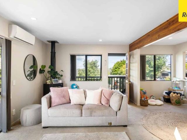 2/29 Kemp Road, Massey