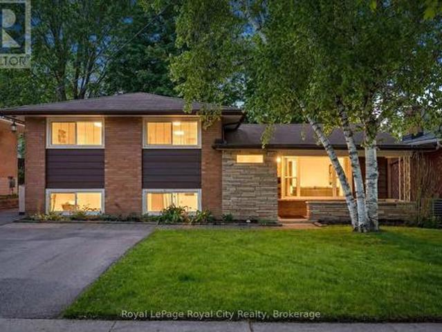 229 Ross Avenue, Kitchener, ON, N2A 1V7 house for sale | Listing ID X13484 | Royal LePage