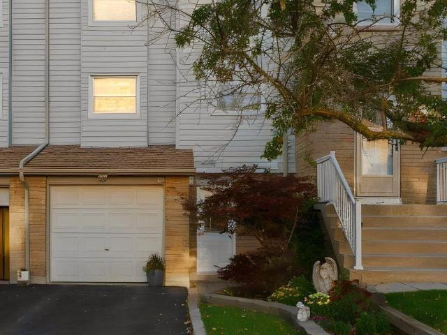 22 5878 Montevideo Road, Mississauga | For Sale @ $599,000 | Condos. Ca