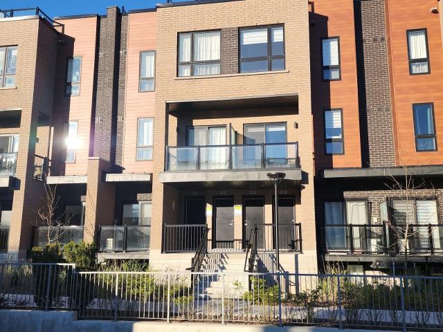 22 15 Lytham Green Circle, Newmarket | For Rent @ $2,750 | Condos. Ca