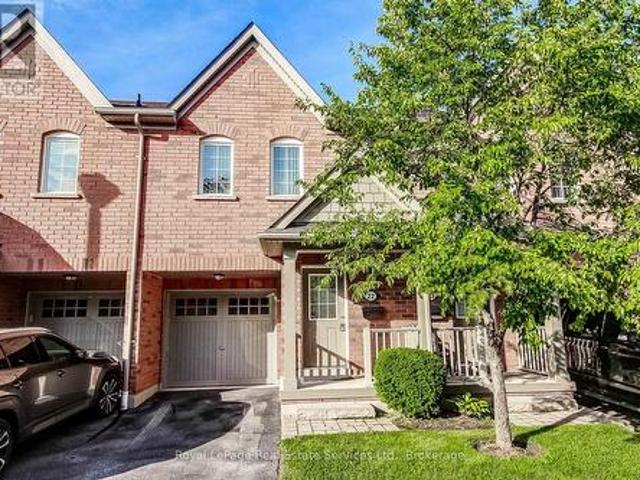 22 233 Duskywing Way, Oakville Br Bronte, ON, L6L 0C5 townhouse for sale | Listing ID W13508 | Royal LePage