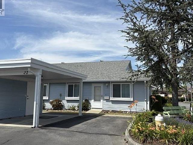 22 23580 Dewdney Trunk Road Maple Ridge, British Columbia