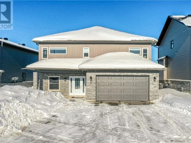 22 Teravista Way