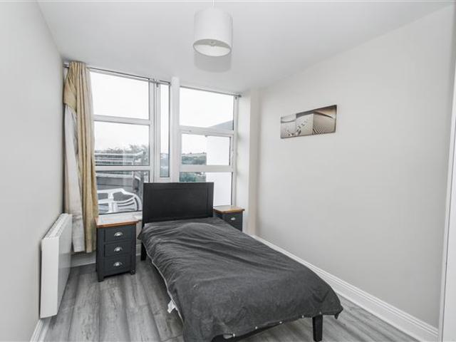 290,000 | 22 The Courtyard, Mill Road, Midleton, Cork Russell Estate Agents Ltd 4958 MyHome. Ie Residential
