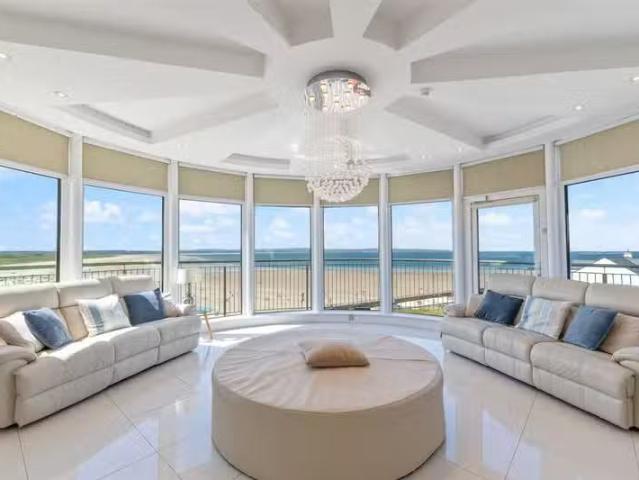 22 The Marine Lighthouse, Cliff Rd, Enniscrone, Co. Sligo, F26.