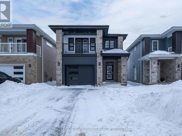 22 Walden Pond Drive, Loyalist Amherstview, ON, K7N 0E6 house for sale | Listing ID X11989 | Royal LePage