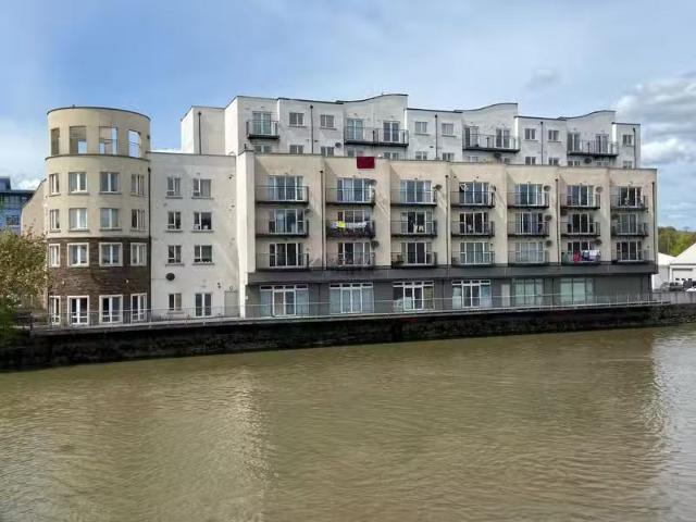 22 Waterside, Lower Rosbercon, New Ross, Co. Wexford is for rent