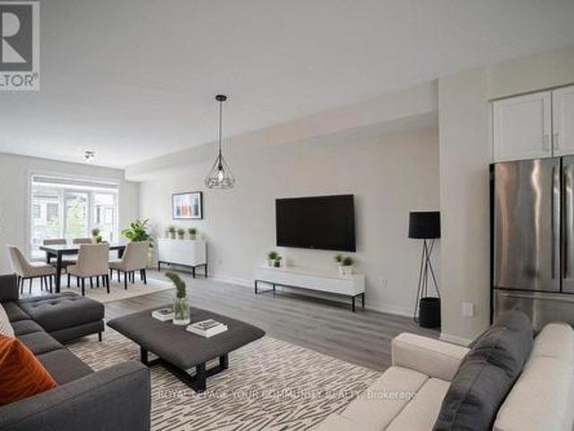 22 Waterview Lane, Grimsby, ON, L3M 0H2 house for sale | Listing ID X12219 | Royal LePage