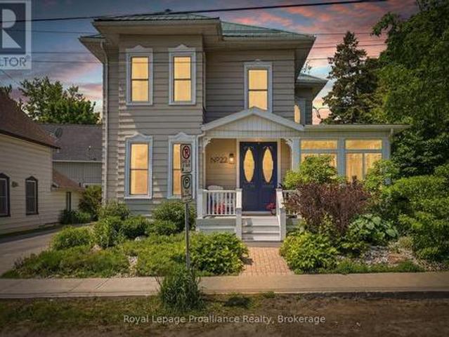 22 West Street, Prince Edward County Wellington Ward, ON, K0K 3L0 Luxury House for sale | Listing ID X13439 | Royal LePage Carriage Trade Luxury Properties