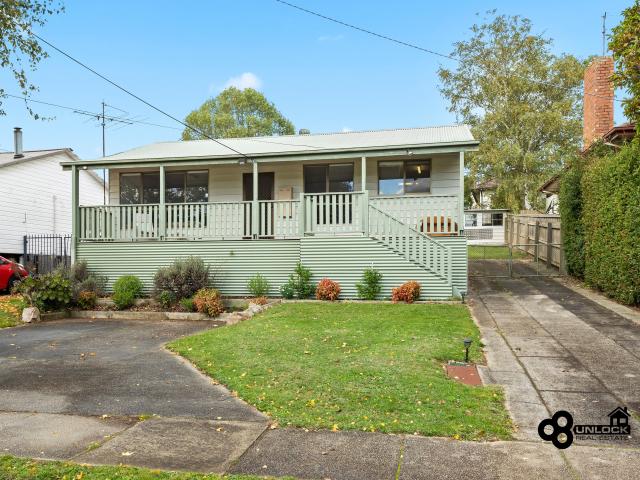 22 Western Park Drive, Warragul VIC 3820 House For Rent | Domain