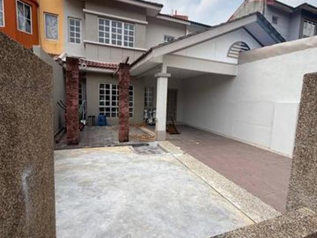 22 x 70 REFURBISHED Double Storey Taman Amanputra Puchong FOR SALE