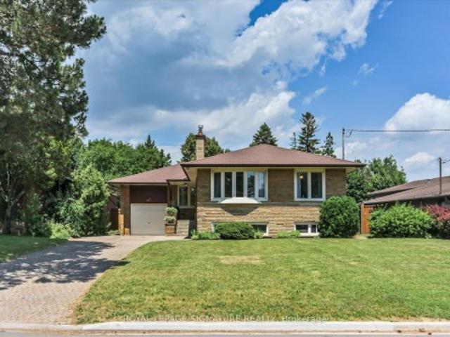 22 Anewen Drive, Toronto, ON, M4A 1S2 house for sale | Listing ID C13526 | Royal LePage