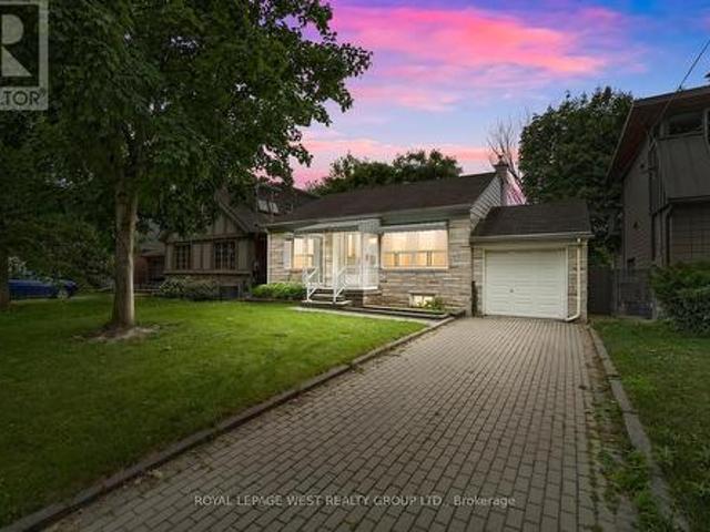22 Beaucourt Road, Toronto, ON, M8Y 3G2 house for lease | Listing ID W13516 | Royal LePage