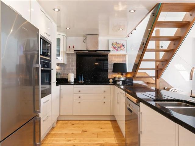 22 Beech Grove, Booterstown, Blackrock, County Dublin Mullery O'Gara Estate Agents 4904 MyHome. Ie Residential