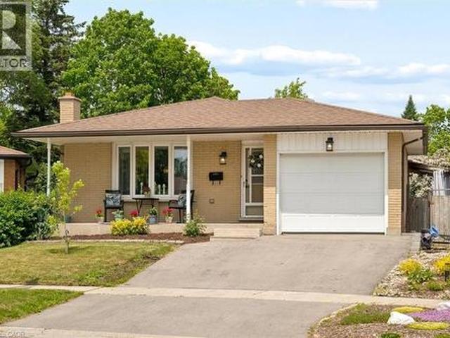 22 Brookside Crescent, Kitchener, ON, N2N 1H1 house for sale | Listing ID 40837 | Royal LePage