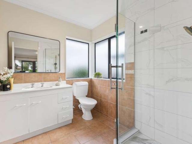 22 Castlehill Court, Wattle Downs, Manukau City