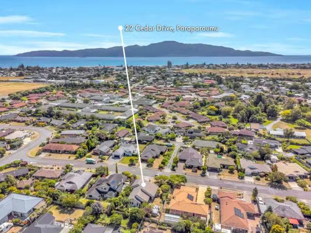 22 Cedar Drive, Paraparaumu Beach, Kapiti Coast