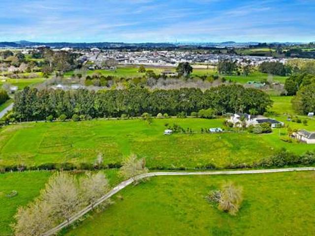22 Dale Road, Whenuapai, Waitakere City
