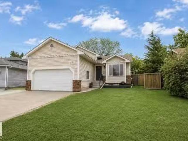 22 Dewberry Place, Sherwood Park, AB, T8H 1M5 house for sale.