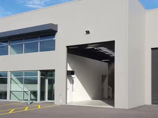 2/2 Distribution Lane, Sockburn, NZ 8042 Industrial for Rent