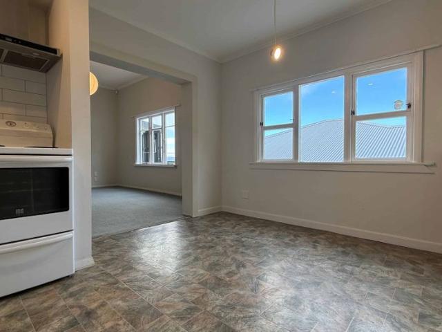 22 Dorking Rd