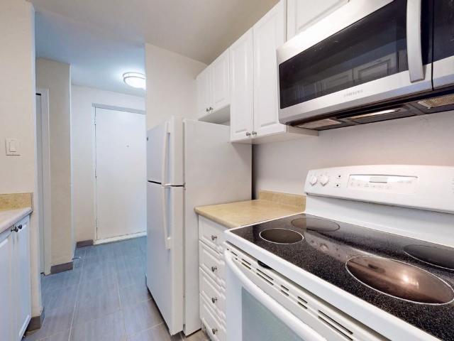 22 Elkhorn Drive The Richelieu 1 Bedroom Apartment for Rent at 22 Elkhorn Dr, Toronto, ON M2K 1J4 Bayview Village