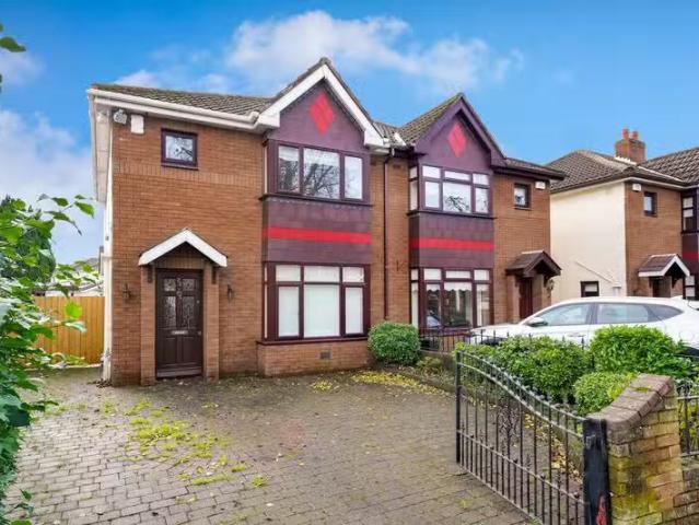 22 Fairways Green, Finglas, Glasnevin, Dublin 11 is for sale