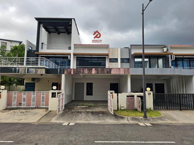 22 Ft Width 2Storey Terrace House Penampang Taman Putra Pogun