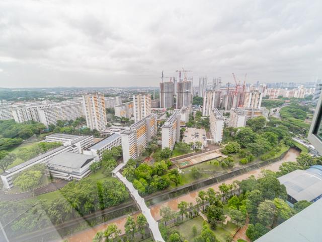 22 Ghim Moh Link HDB Apartment For Sale, $1,099,999, 3 Bed 2 Bath 957 sqft $1,149.00 psf
