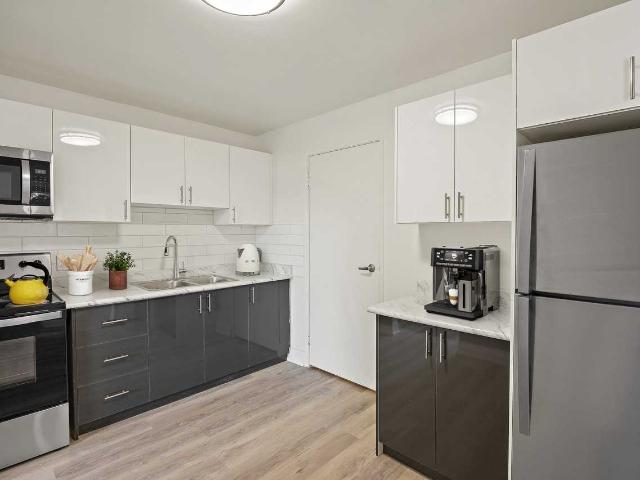 22 Greenwood Drive 2 Bedroom Apartment for Rent at 22 Greenwood Dr, Stratford, ON N5A 7L3