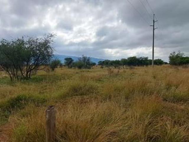 22 ha Land available in Rietfontein