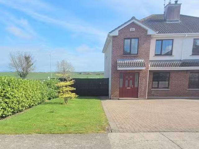 22 Hillview, Farranlahassery, Cahir, Co. Tipperary, E21W982 is.